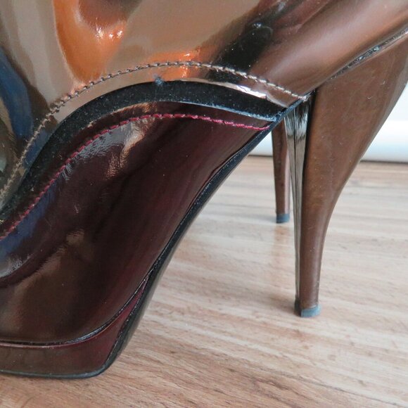 LANVIN River 2009 Collection Mirrored Patent Bronze Heel Platform Lace Up Shoes - Picture 4 of 16